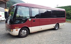 マイクロバス　外観