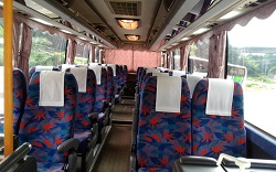 中型バス　内装